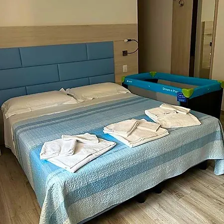 Il Sole E La Luna In Garda 4* باردولينو